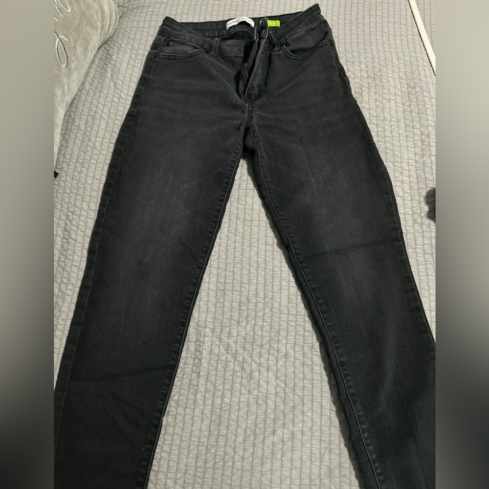 Black skinny jeans